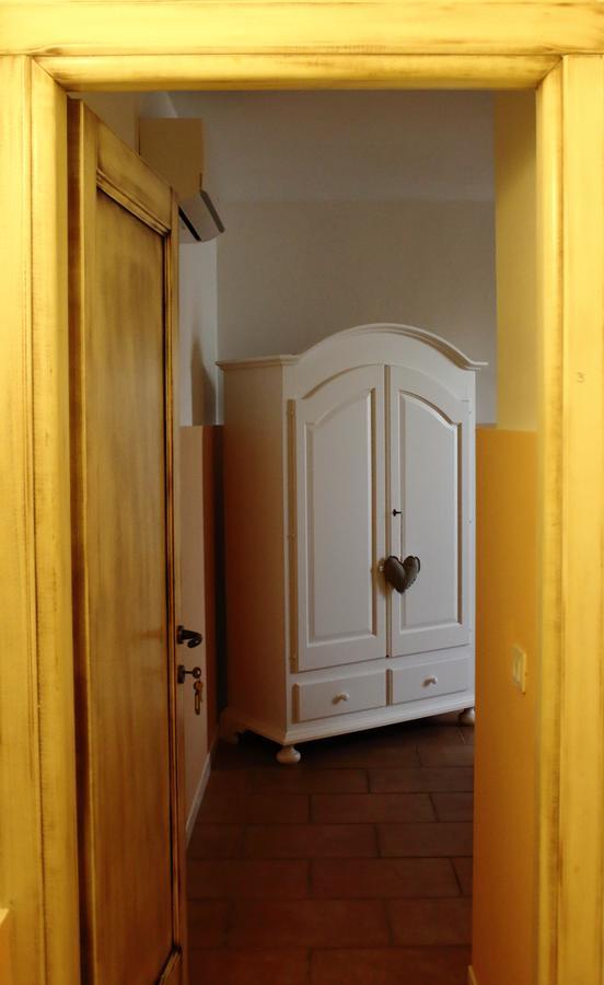 Guest House Li Minnanni Olbia Exterior photo