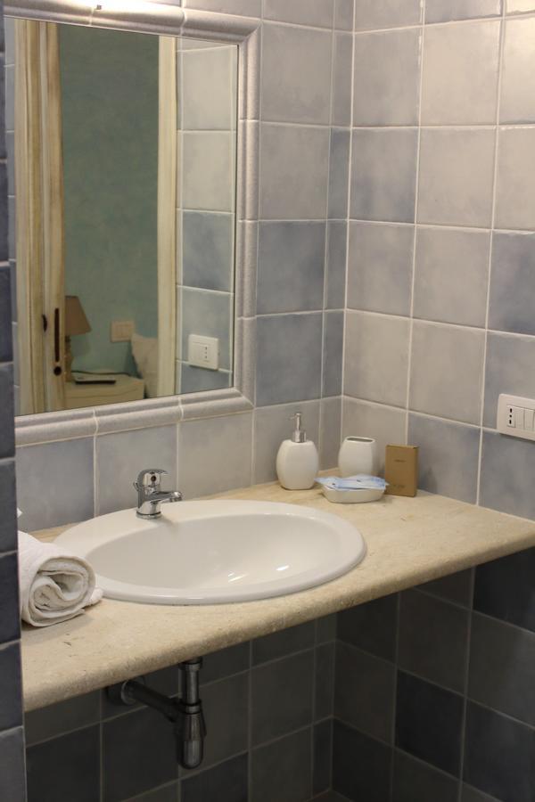 Guest House Li Minnanni Olbia Exterior photo