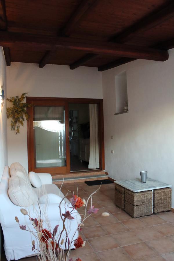 Guest House Li Minnanni Olbia Exterior photo